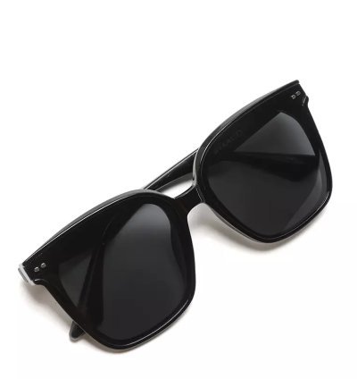 Kaca Mata Lensa hitam Perempuan